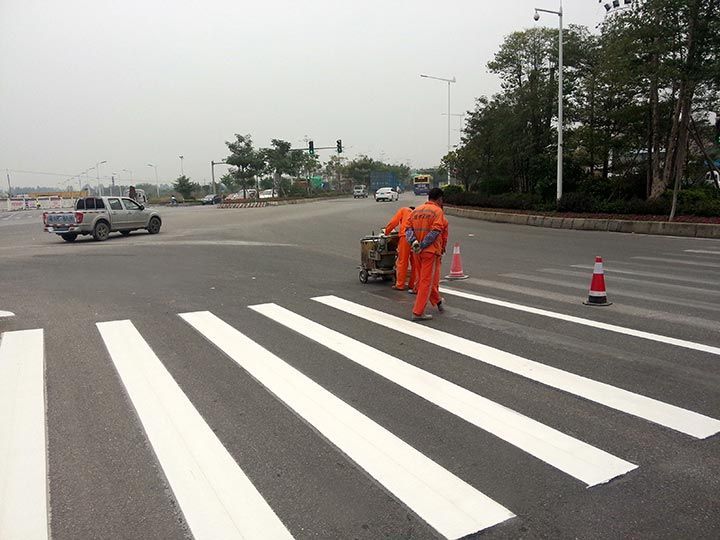道路施工存在哪些安全隐患-广东双组份标线施工