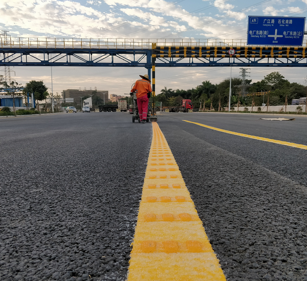 路边凸起标线具体作用—道路标线涂料厂家