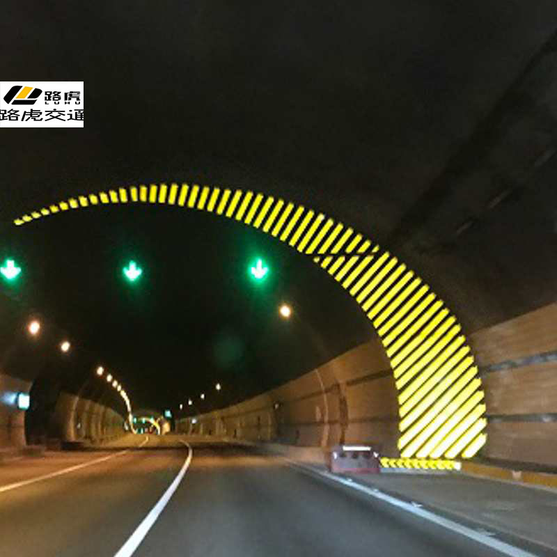 路虎交通:道路标线反光漆的施工与注意事项