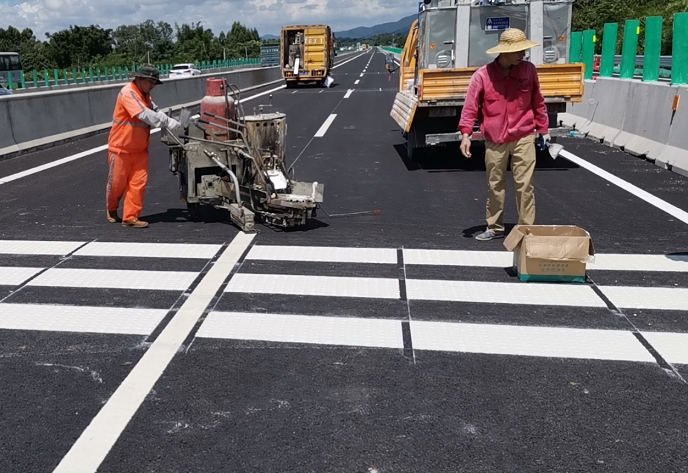 道路标线的逆反射值主要由哪些组成？道路划线公司