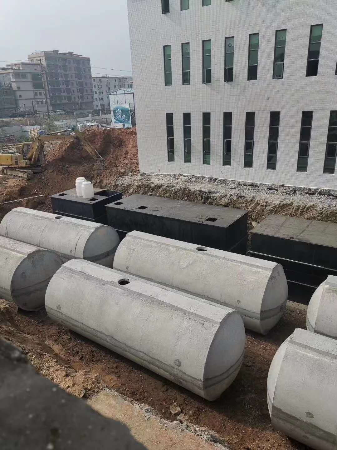 路虎交通:如果化粪池不慎损坏如何处理