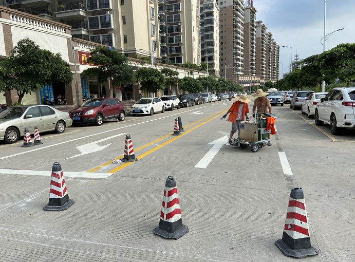 路虎交通:350高亮反光标线使用的范围主要在哪?