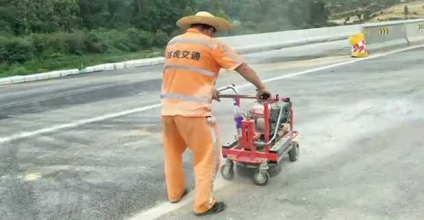 怎样清除道路标线-标线涂料厂家