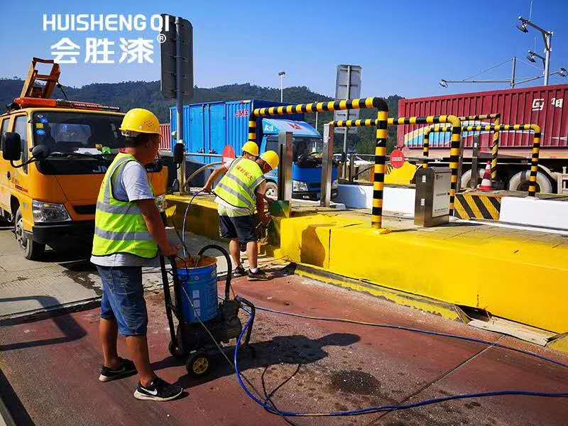 路虎交通:警示反光漆如何施工?