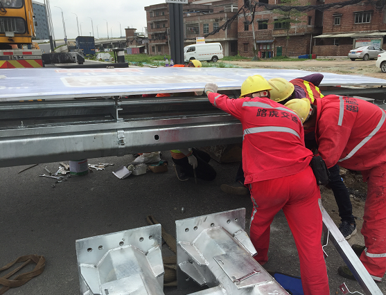 道路交通路牌主要两方面介绍