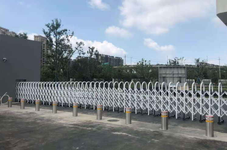 液压自动升降柱的与其他警示柱区别