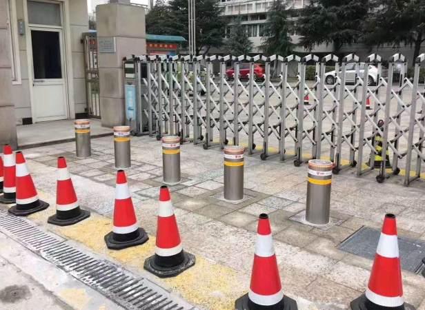 防撞升降柱的主要三大组成部分