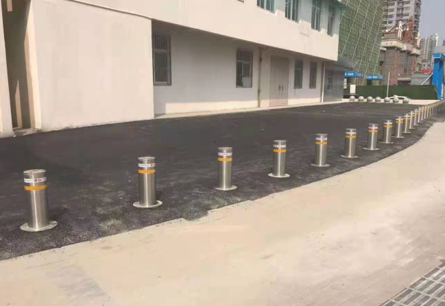 路虎交通:自动升降柱使用过程中的注意事项