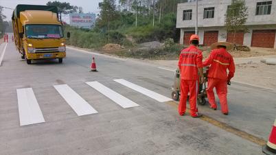 钦州市道路热熔标线涂料工程的应用案例-路虎交通