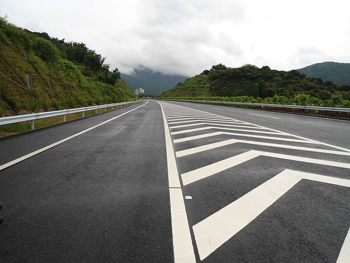 广东道路标线涂料的合成树脂的作用以及要求