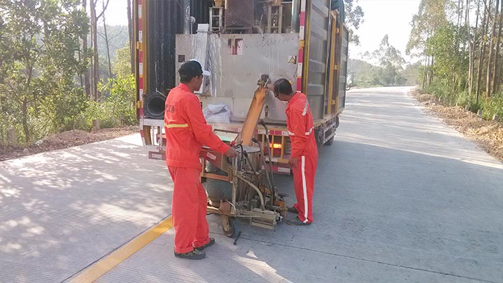 热熔标线涂料出现反光不良是什么原因造成的呢？