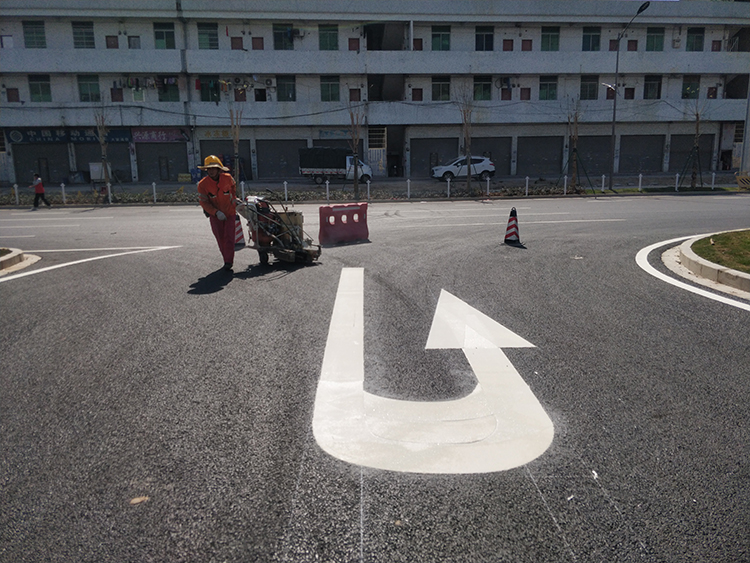 常见的指示标线-马路划线厂家