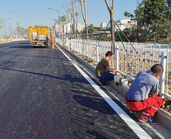 了解一下城市道路护栏作用—城市道路护栏厂家