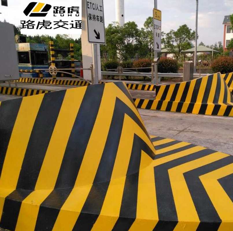 路虎交通介绍黑色反光漆的用处