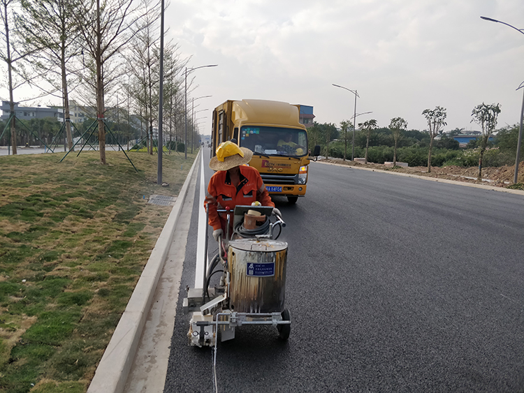 马路划线厂家浅谈修复标线的流程