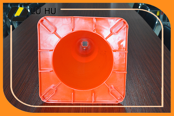 H700优质PVC红体圆锥B(1.8)