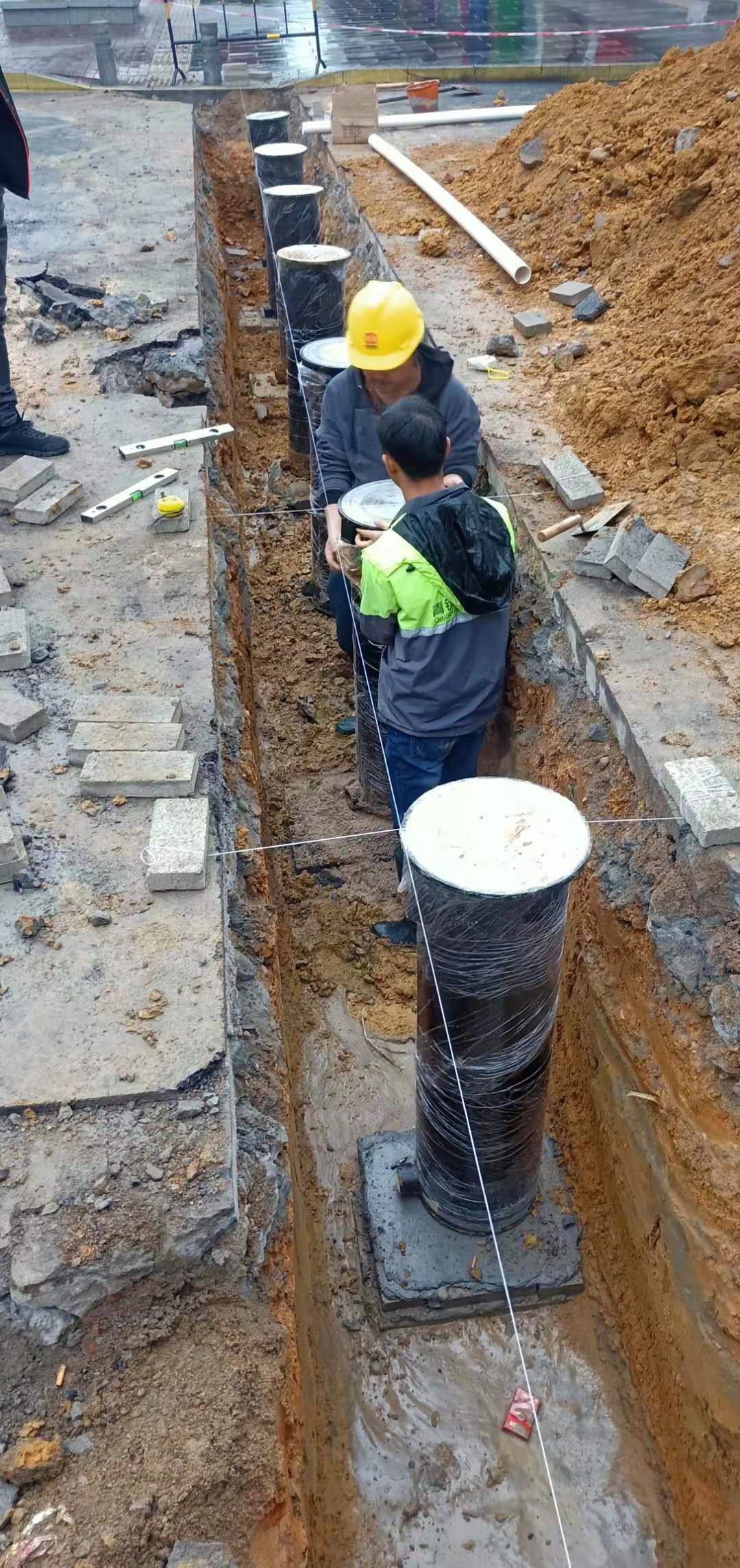 路虎交通升降柱